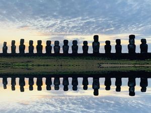 REFLEXO DE MOAIS