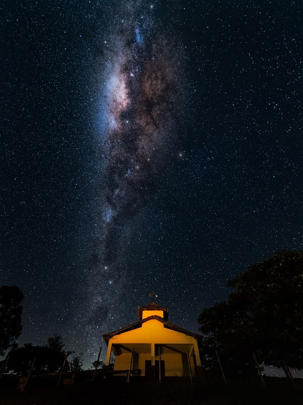 IGREJA E VIA LACTEA SRGB