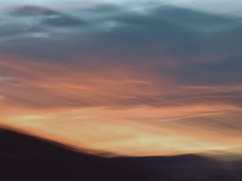 SERRA ABSTRATO
