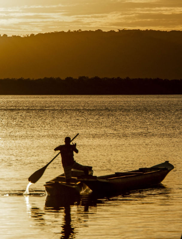 CANOA AO SOL