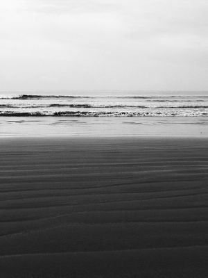 BLACK AND WHITE PRAIA III