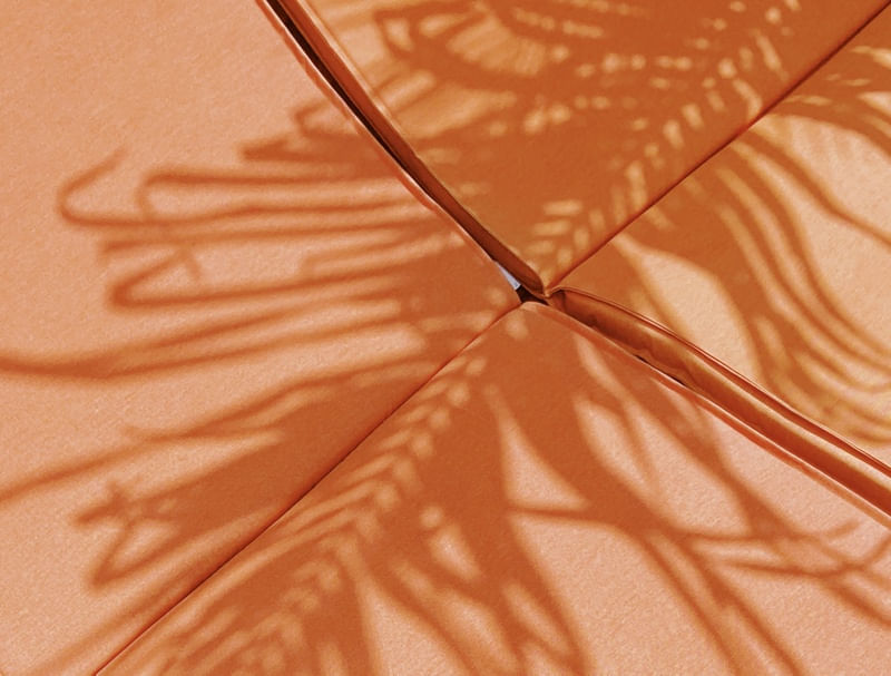 RELAX IN ORANGE