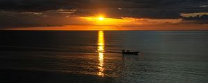 DIAS DE SOL E AREIA XV