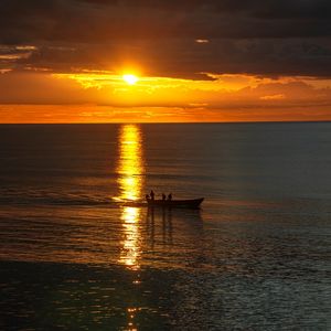 DIAS DE SOL E AREIA XIV