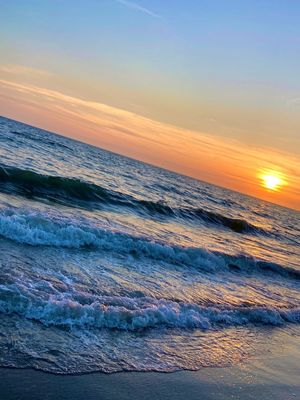 OTHERWORLDLY TIDE 1 - OCEANO POR DO SOL COLORIDO MARE ONDAS FOTOGRAFIA
