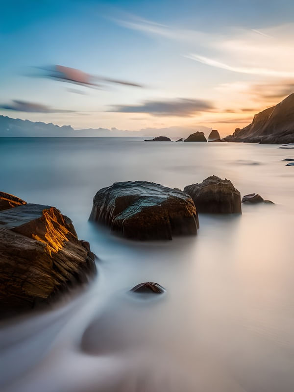 MAR EM MOVIMENTO BY AI