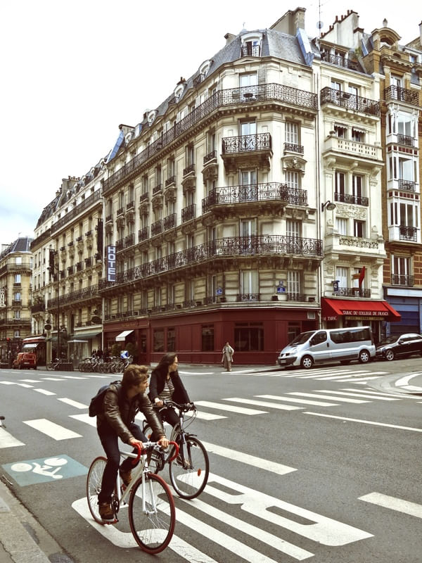 CENA DE CINEMA EM PARIS