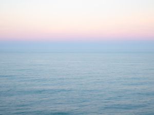 AMANHECER NO MAR