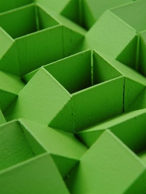 TRIANGULO DETALHES VERDE