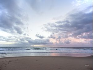 ANOITECER EM PRAIA DO NORDESTE BRASILEIRO