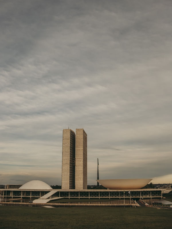 CÚPULAS DE PODER