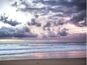 PRAIA EM TAIPUS COM LEVE HDR NA BAHIA
