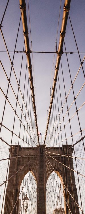BROKLYN BRIDGE FRONT VIEW