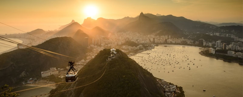 BONDINHO NO PÔR DO SOL