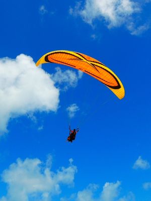 VOO DE PARAPENTE