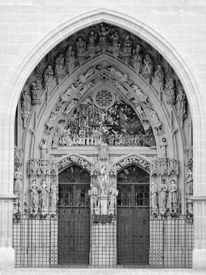 PORTAL DA CATEDRAL DE BERNA
