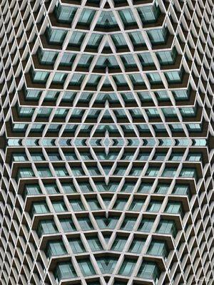 GEOMETRIA EM CONCRETO E VIDRO