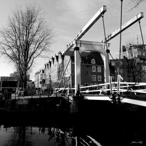 AMSTERDÃ E SUAS PONTES (PB)