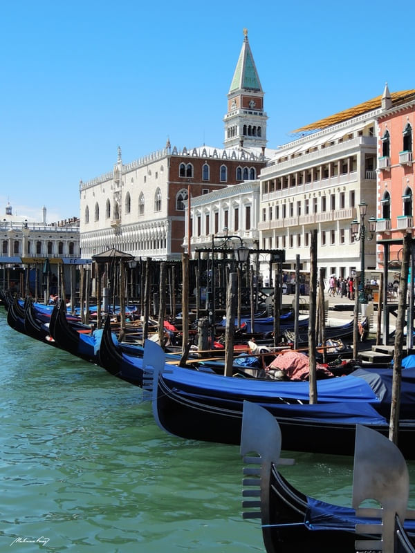 GÔNDOLAS VENEZIANAS