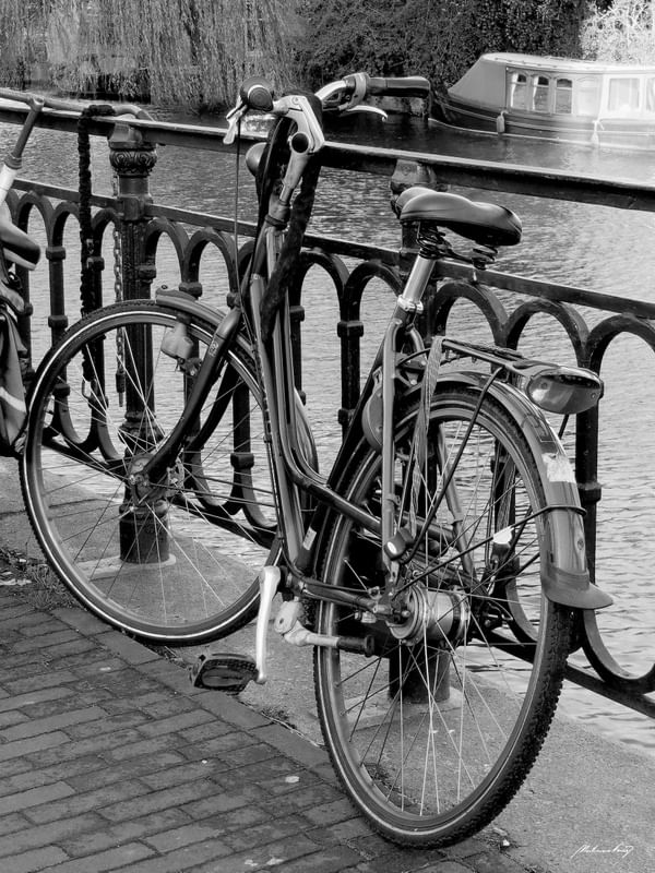 BIKE EM AMSTERDÃ - III (PB)