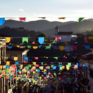FESTA EM OURO PRETO - II