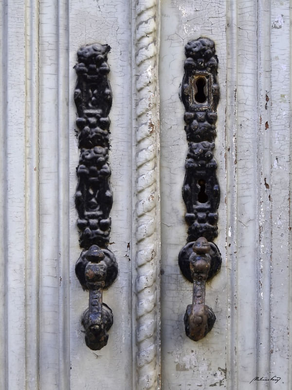 DETALHE DE PORTA - IV