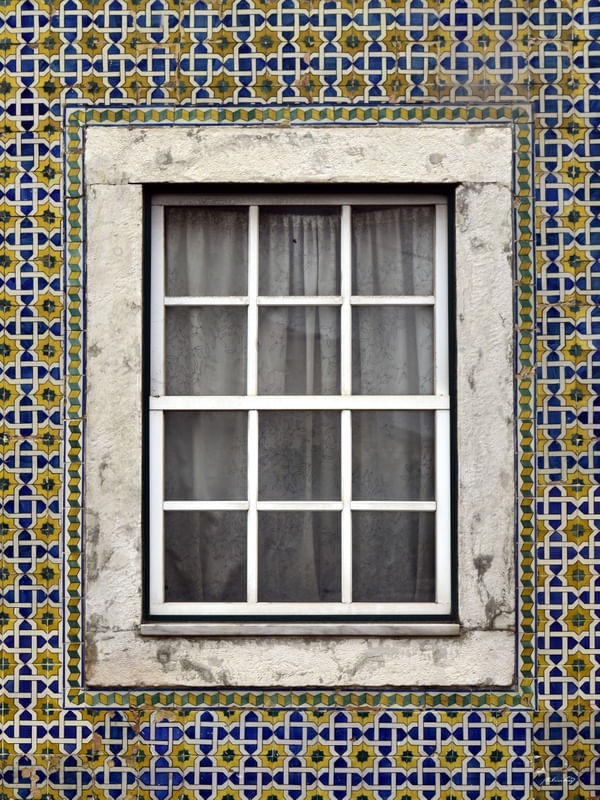 JANELA PORTUGUESA - III
