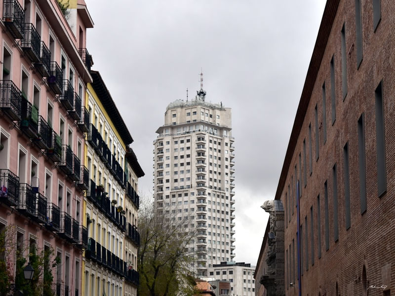 ARQUITETURA DE MADRI - III