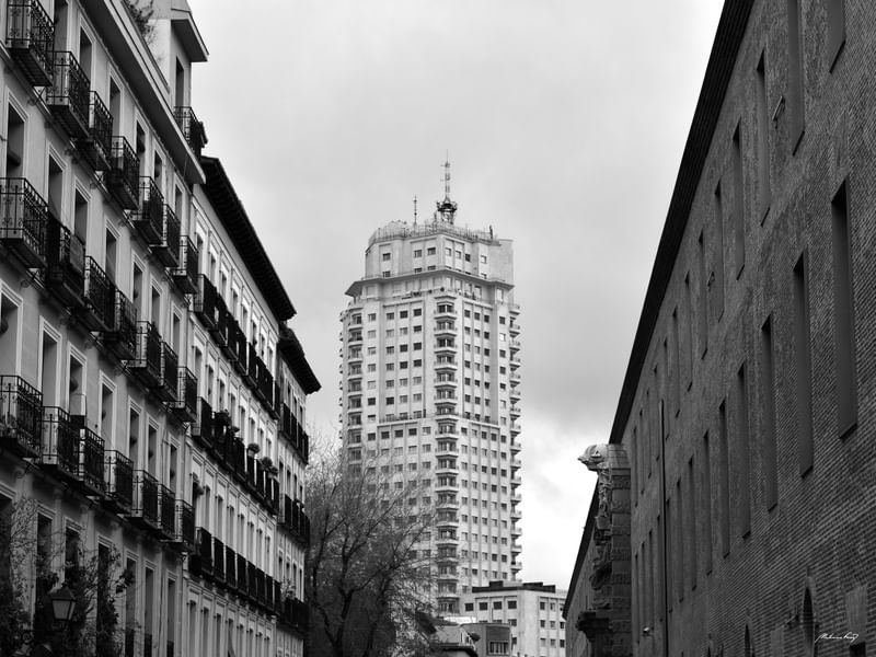 ARQUITETURA DE MADRI - III (PB)