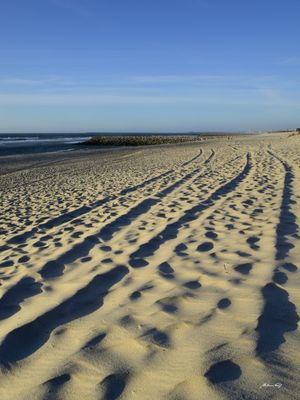 RASTROS NA AREIA