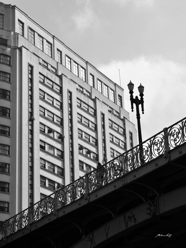 ARQUITETURA DO LARGO DE SANTA IFIGÊNIA - SP