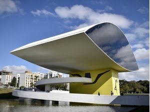 ARQUITETURA DE NIEMEYER - CURITIBA