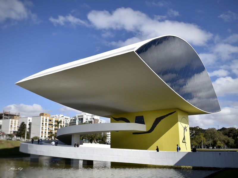 ARQUITETURA DE NIEMEYER - CURITIBA