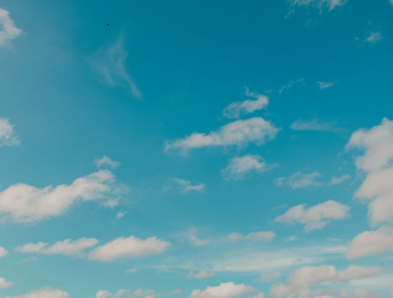 PERFEITO CÉU AZUL