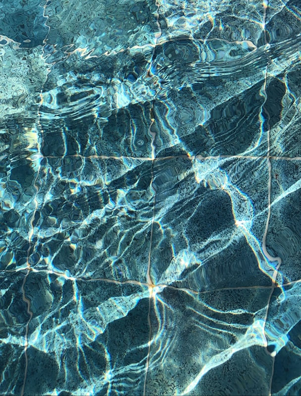 ÁGUA E AZUL