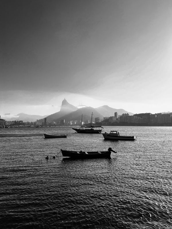 O CRISTO E OS BARCOS