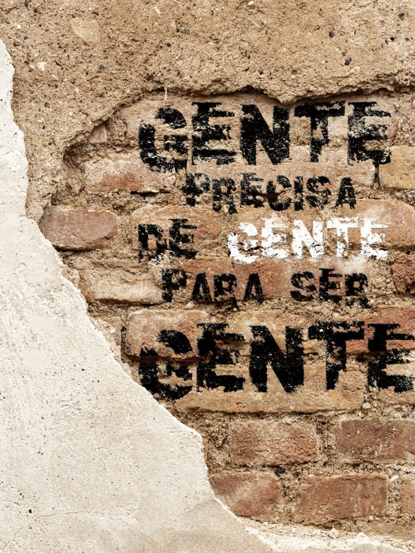 GENTE PRECISA DE GENTE PARA SER GENTE - RETRATO