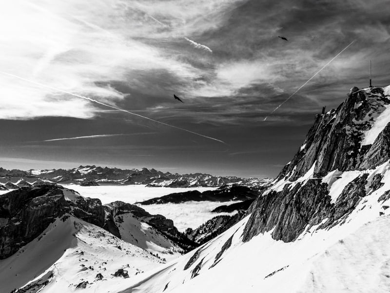 MAR DE NUVENS NOS ALPES SUÍÇOS