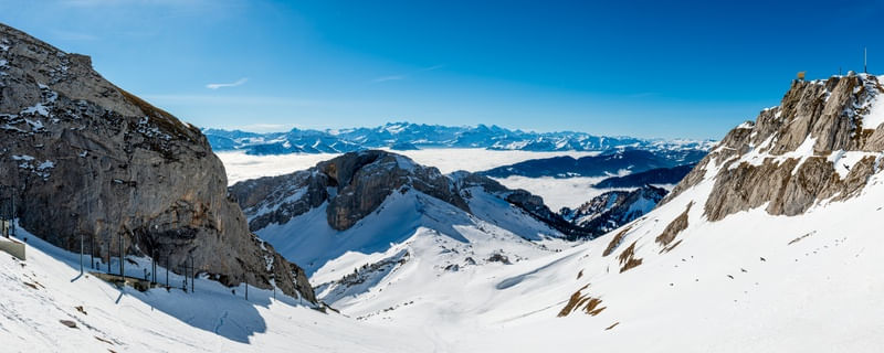 MAR DE NUVENS NOS ALPES
