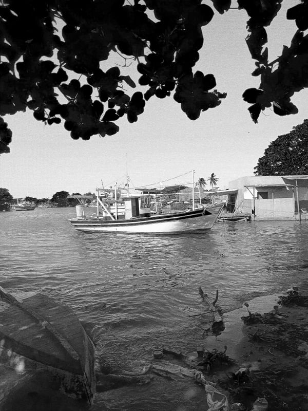 PONTAL DE ATAFONA EM PRETO E BRANCO 09