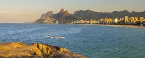 PRIMEIROS RAIOS EM IPANEMA COM CANOA HAVAIANA - RIO DE JANEIRO