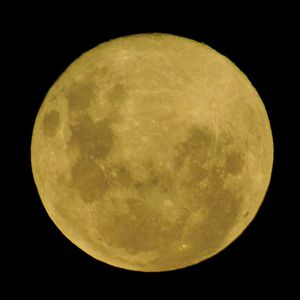 SUPER LUA DOURADA
