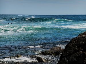 ROCHAS , MAR E SURF