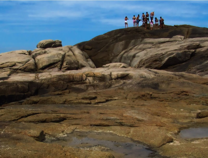MORRO DO SAMBAQUI EM GAROPABA