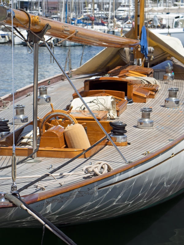 VELEIRO EM CANNES 02