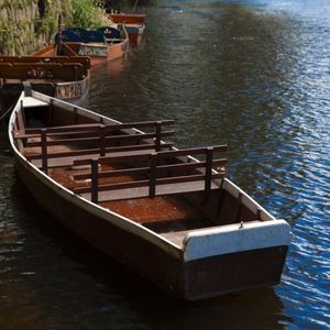 WOODEN BOAT
