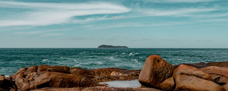 ILHA DE CORAL - PRAIA DA GUARDA DO EMBAÚ