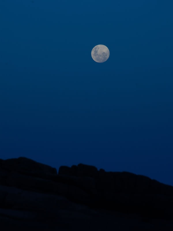 LUA CÉU AZUL
