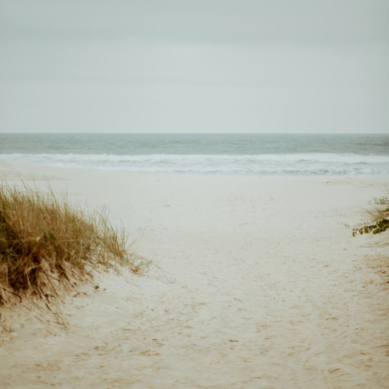 NEUTRAL BEACH