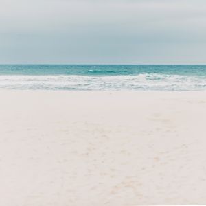 NEUTRAL BEACH BLUR BLUE
